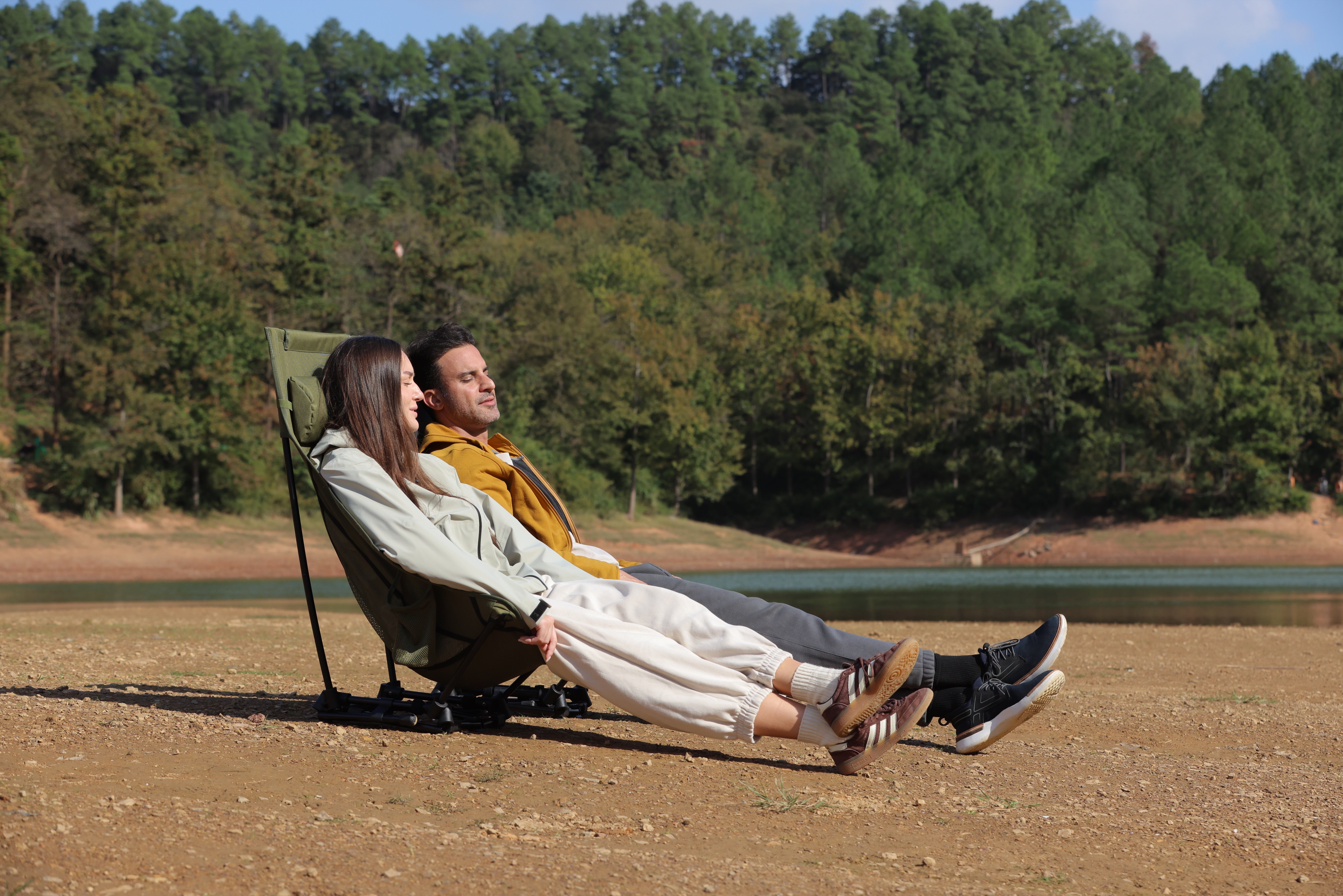 Wildhiker outdoor scene